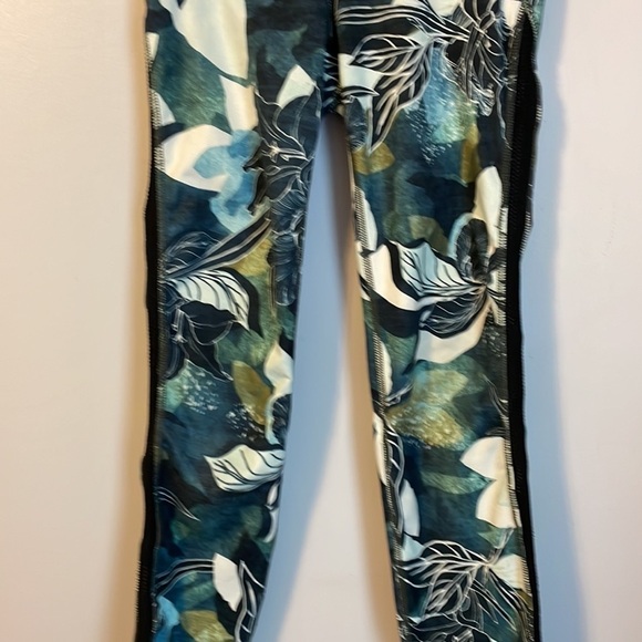 Athleta Chaturanga Tropical Print Leggings Size XXS - Picture 6 of 17